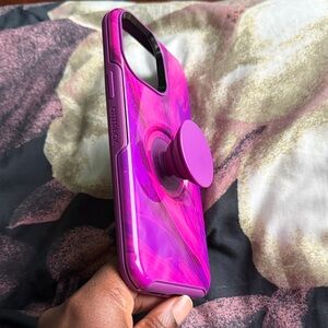 OtterBox Magenta Swirl Case with PopSocket